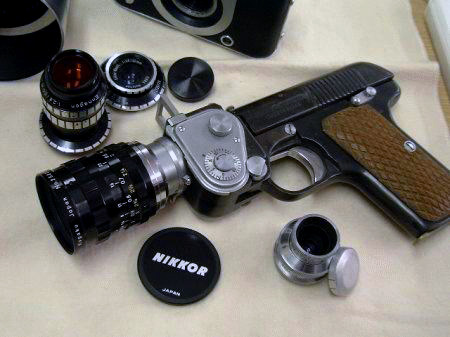 [Image: gun-camera.jpg]