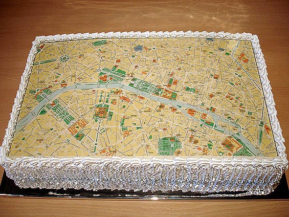 Map of Paris cake