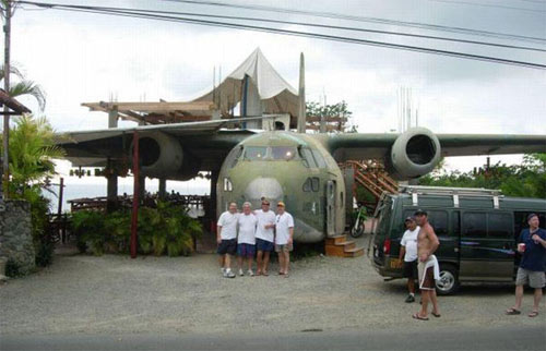 El Avion restaurant - Fairchild C-123