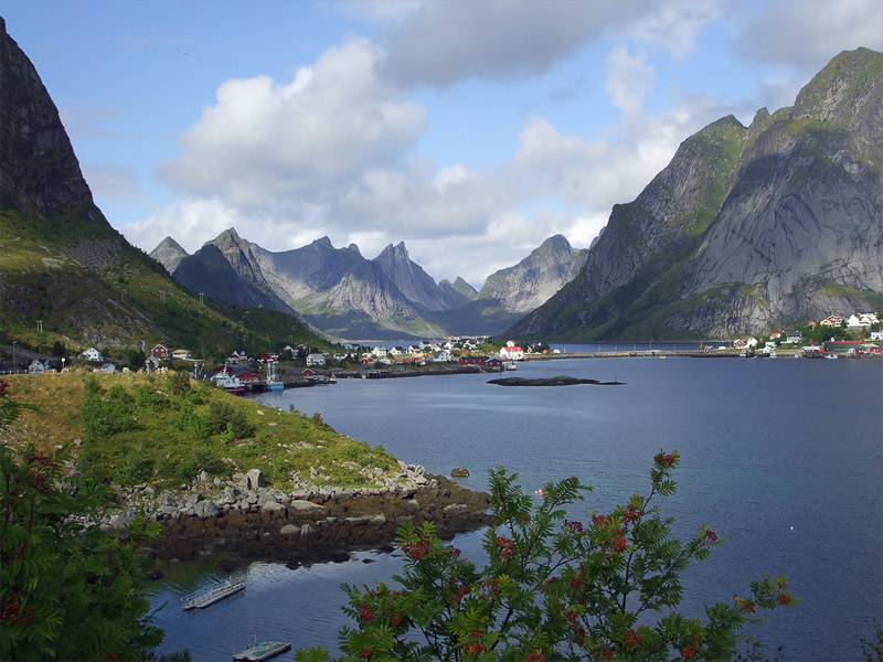 Summer view on the Reine village