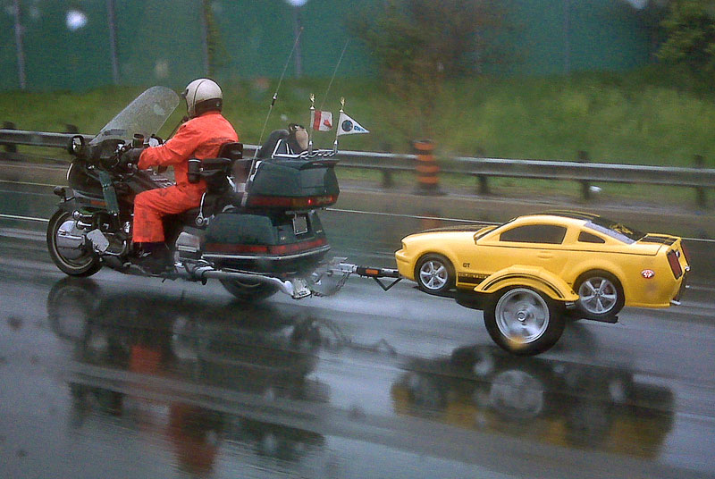 7. Bike with the yellow baby Mustang trailer. Photo by Cyndy Kovacs Millo