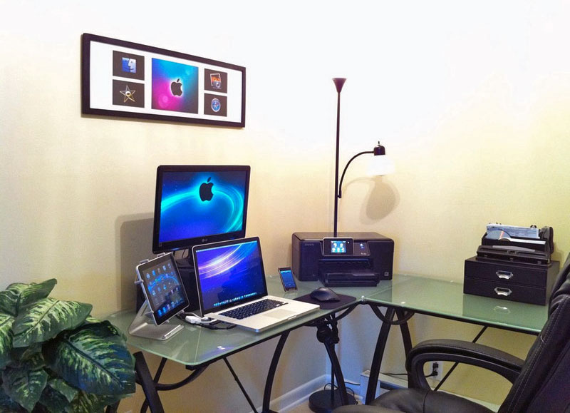 7. Mac lover home office