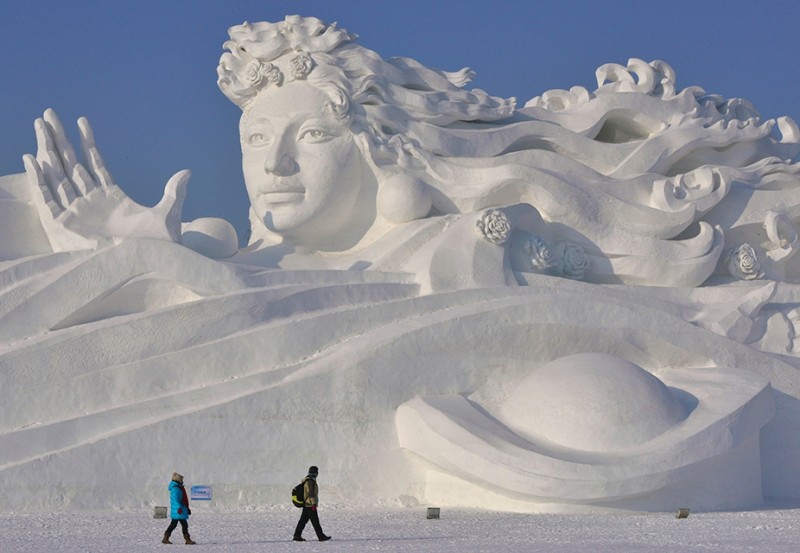 snow_sculptures_14