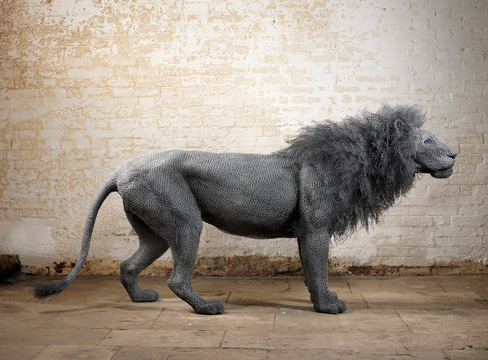 Galvanized wire animal sculptures