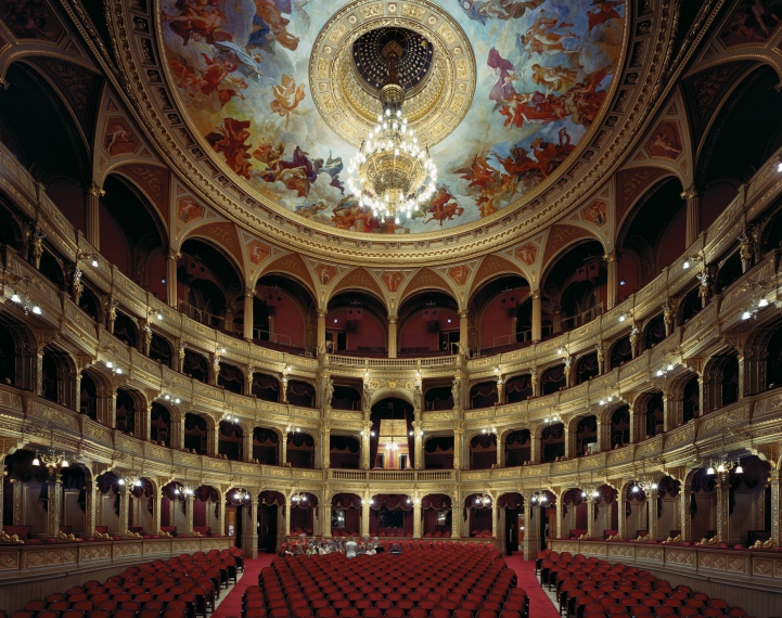 18 the most beautiful opera houses
