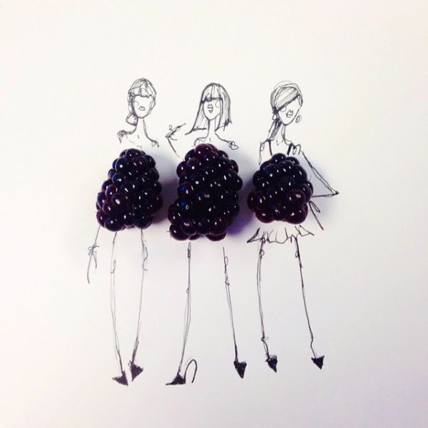 Stunning dresses made of fruits and vegetables