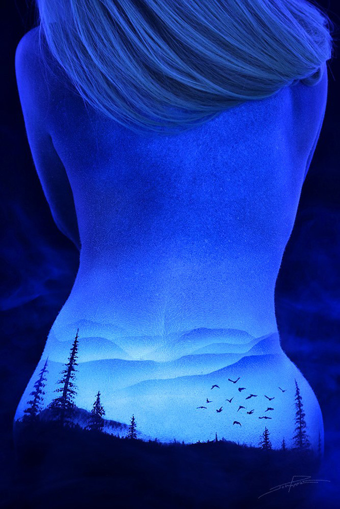 The fluorescent body art