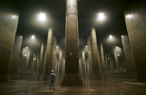 Tokyo flood tunnels – water tank