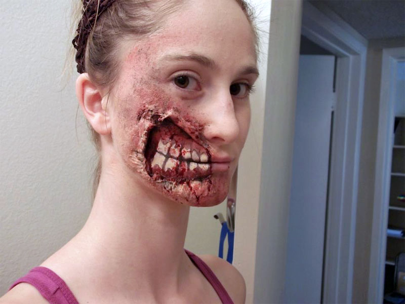 20. Half face zombie makeup
