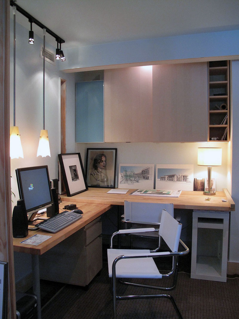 4. Artistic working corner with the hardwood desk
