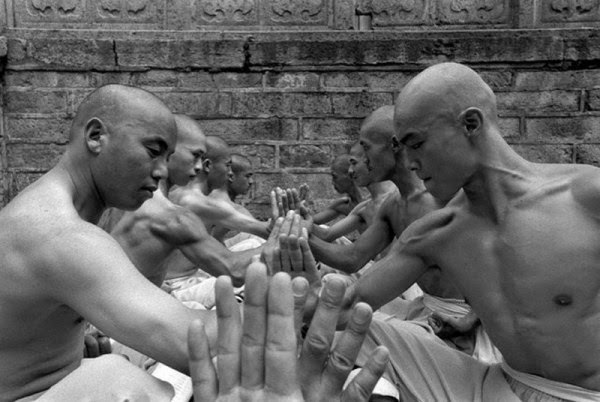 Shaolin-Monks-Training-05